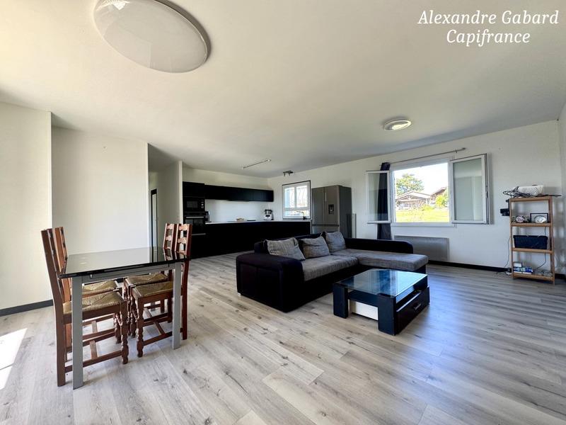 Maison - 98 m² - 5 pièces