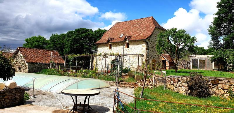 Mas - 330 m² - 10 pièces