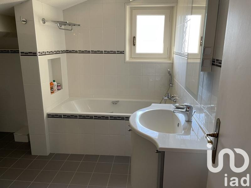 Maison - 147 m² - 5 pièces