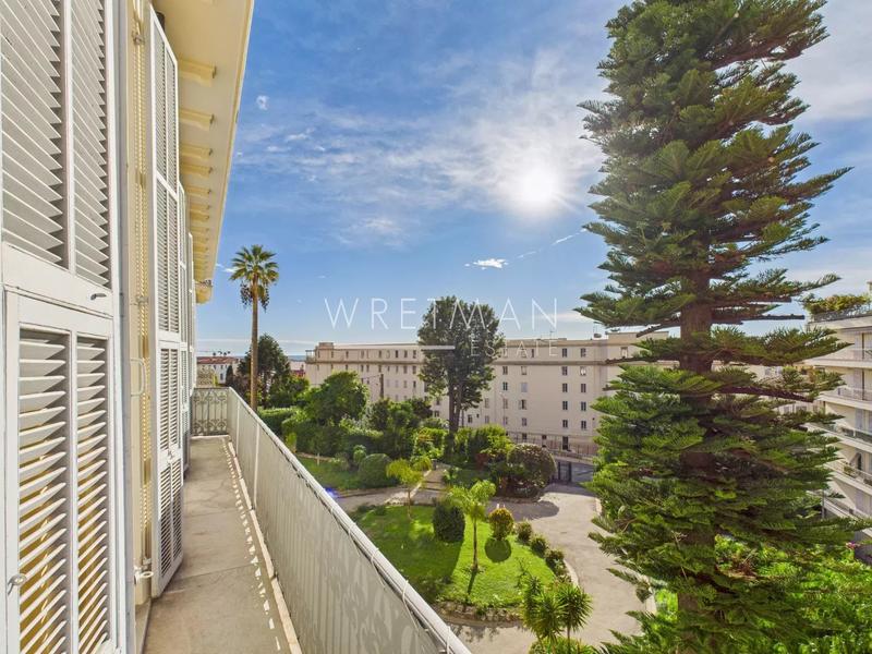 Appartement - 75 m² - 3 pièces