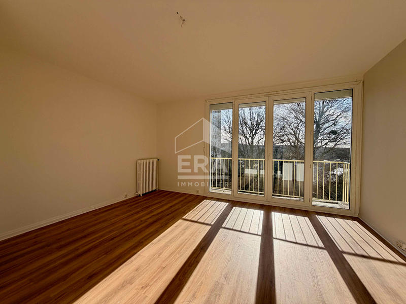 Appartement - 80 m² - 4 pièces