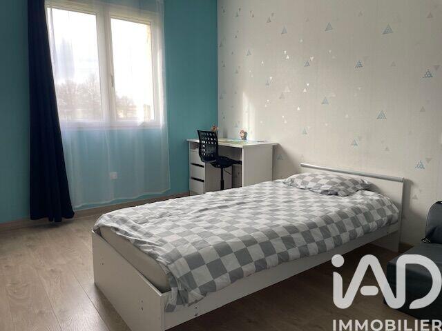 Maison - 170 m² - 8 pièces