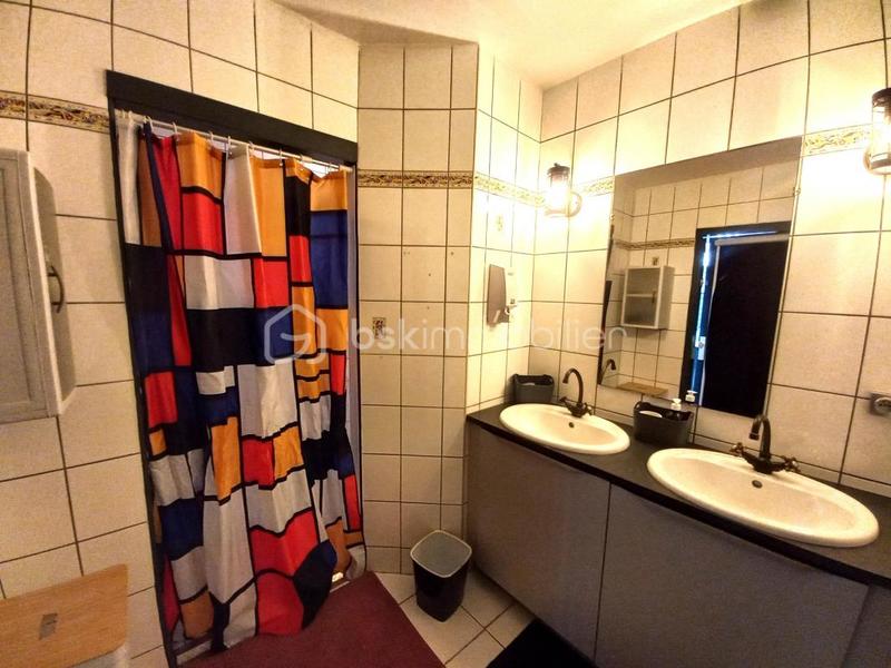 Loft - 230 m² - 9 pièces