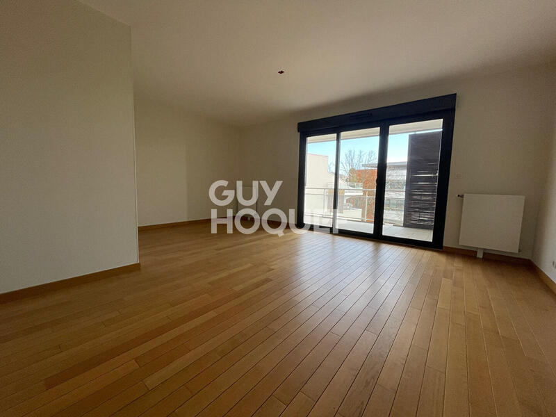 Appartement - 102 m² - 4 pièces