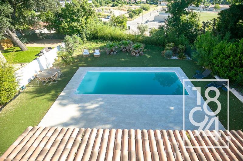 Maison - 165 m² - 4 pièces