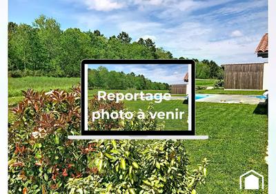 Maison - 371 m² - 9 pièces