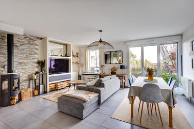 Maison - 111 m² - 5 pièces