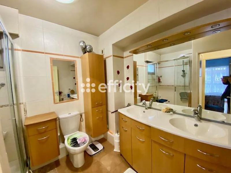 Appartement - 81 m² - 3 pièces