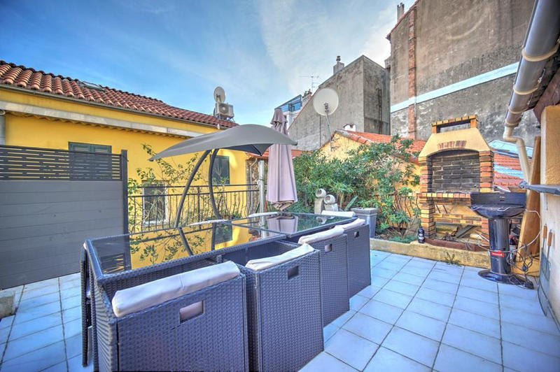 Appartement - 180 m² - 6 pièces