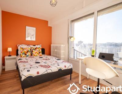 Chambre - 14 m² - 1 pièce