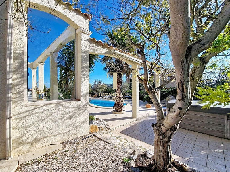 Villa - 163 m² - 6 pièces