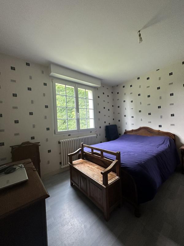 Maison traditionnelle - 165 m² - 9 pièces