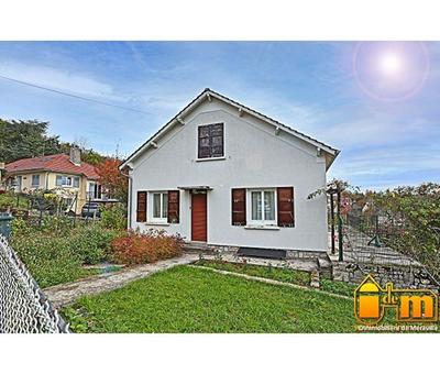 Maison traditionnelle - 127 m² - 5 pièces