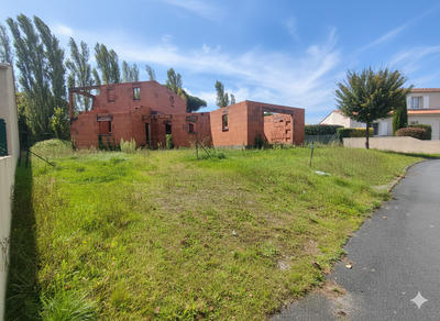 Terrain constructible - 765 m²