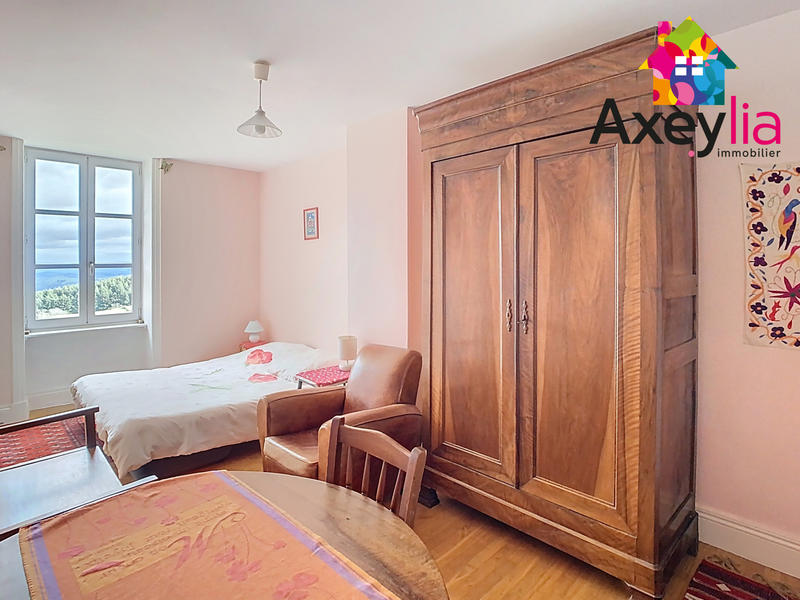 Maison - 288 m² - 10 pièces