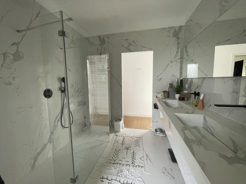 Maison - 217 m² - 6 pièces