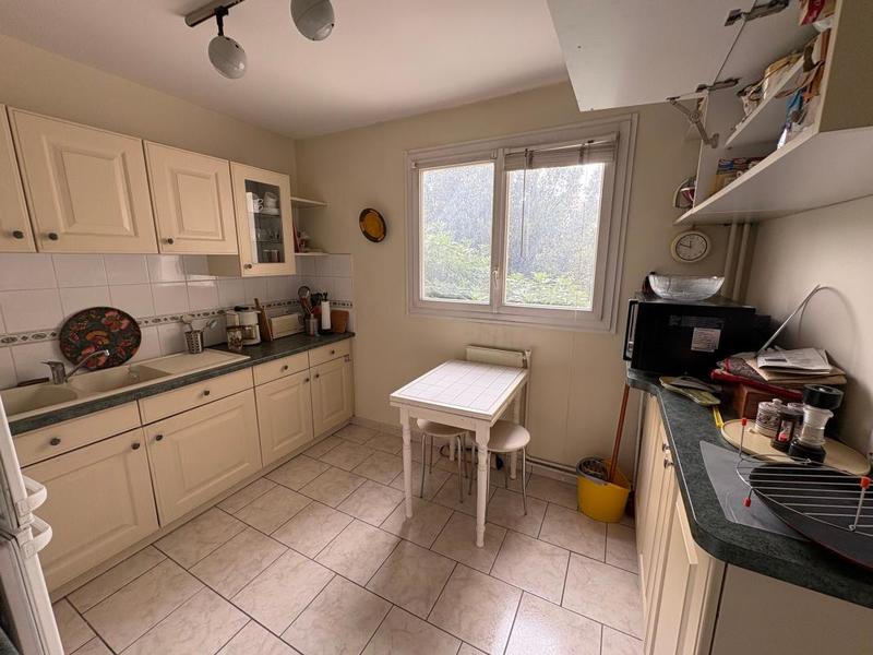 Appartement - 85 m² - 4 pièces