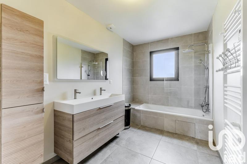 Maison - 124 m² - 5 pièces