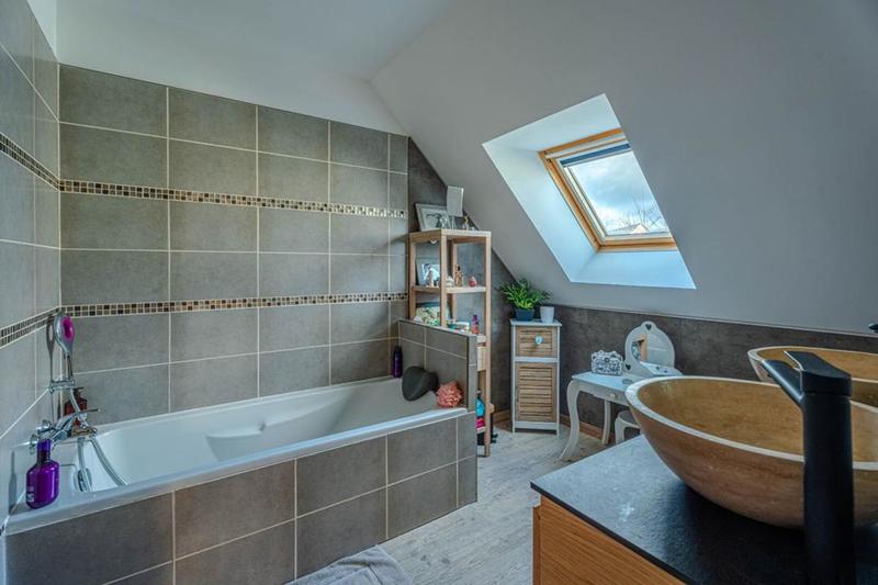 Maison - 165 m² - 6 pièces