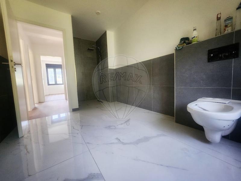 Appartement - 107 m² - 4 pièces