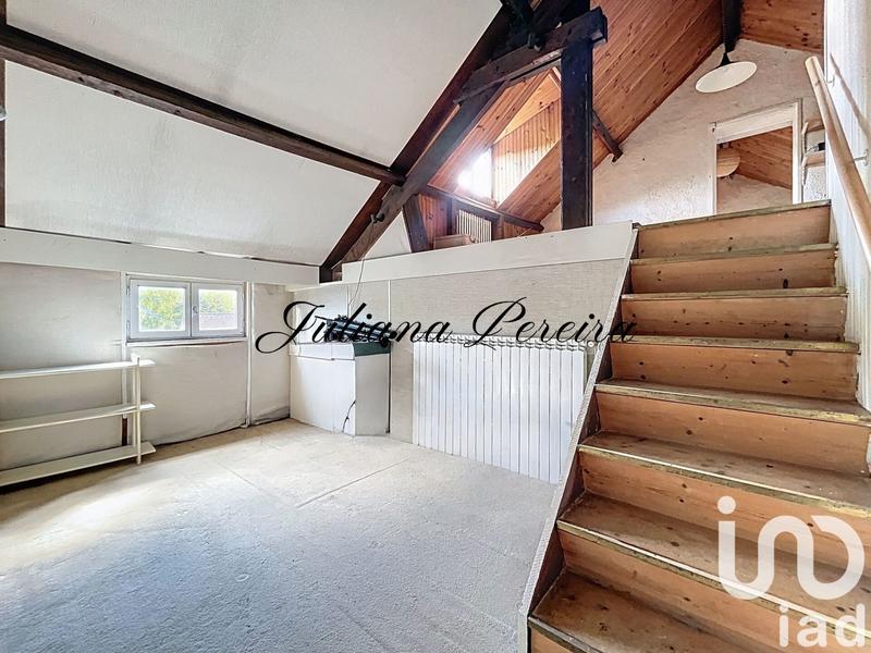 Maison - 216 m² - 9 pièces