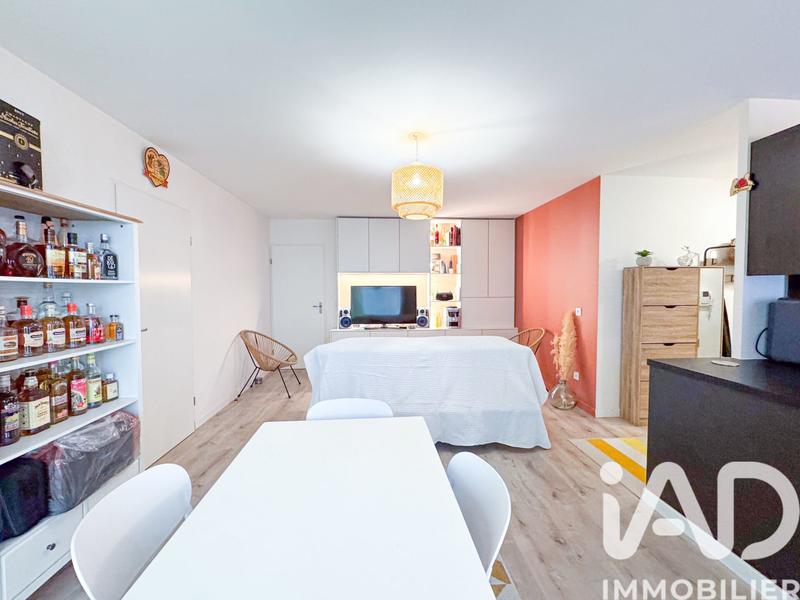 Appartement - 80 m² - 4 pièces