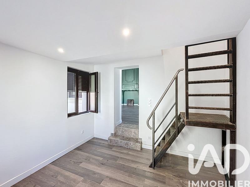 Maison - 180 m² - 5 pièces