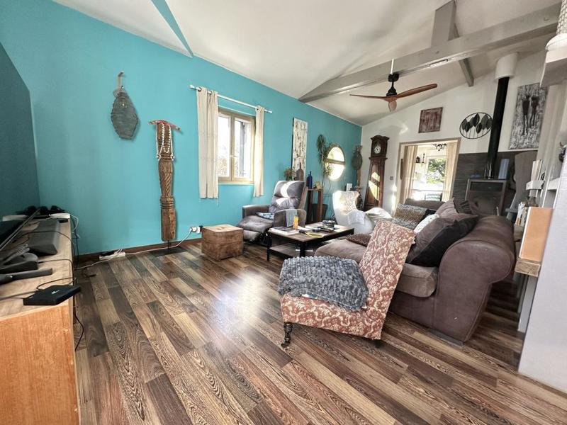 Pavillon - 220 m² - 7 pièces