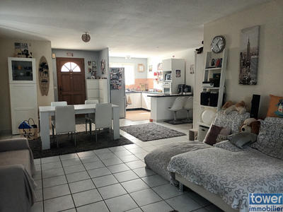 Villa - 90 m² - 4 pièces