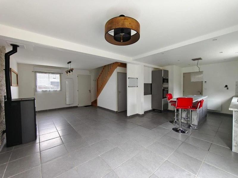 Maison - 93 m² - 6 pièces