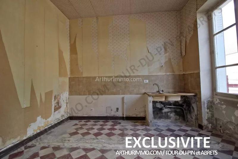 Maison - 212 m² - 10 pièces