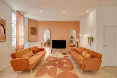 Remise - 350 m² - 15 pièces