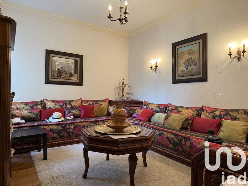 Maison - 182 m² - 7 pièces