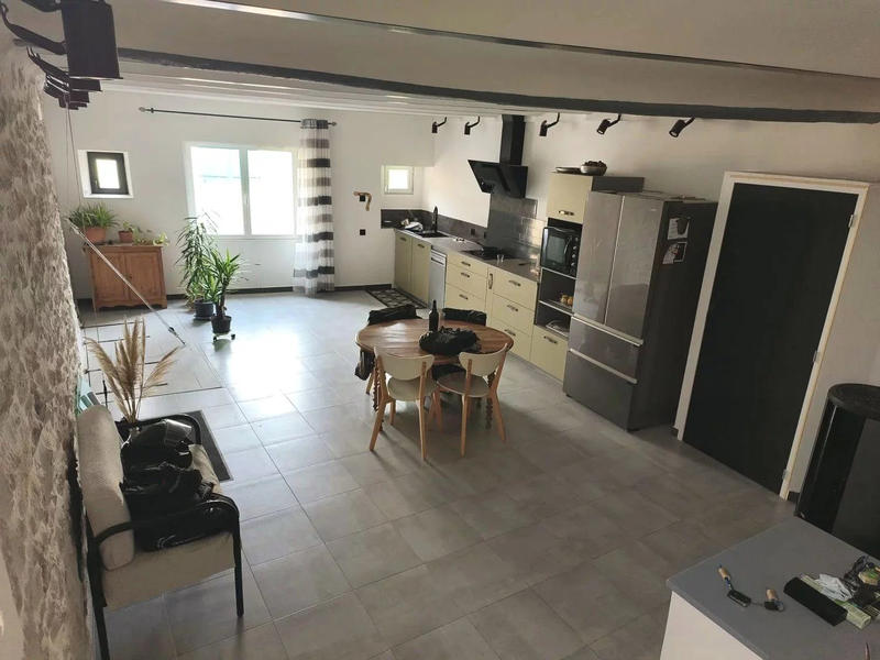 Maison traditionnelle - 84 m² - 4 pièces