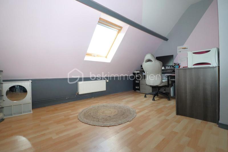 Maison traditionnelle - 175 m² - 8 pièces