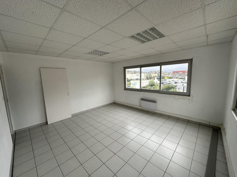 Bureau - 200 m²