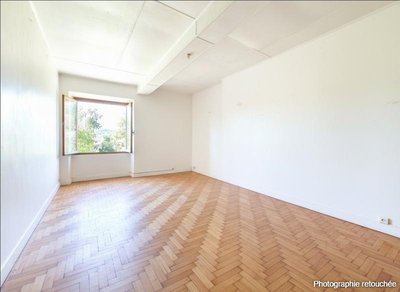 Maison - 180 m² - 6 pièces