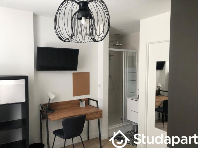 Chambre - 9 m² - 1 pièce