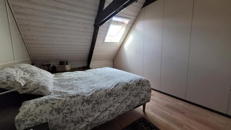 Propriété - 250 m² - 8 pièces