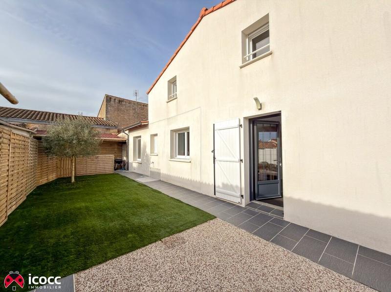 Immeuble mixte - 166 m² - 8 pièces