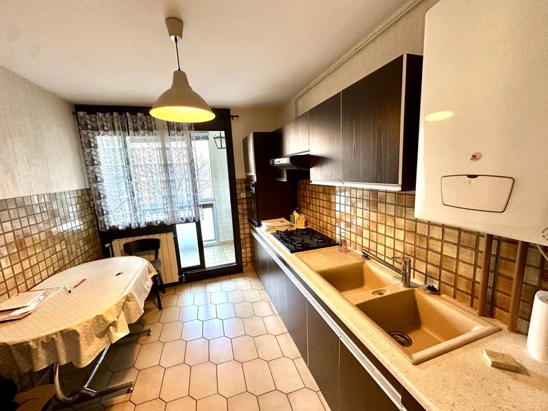 Appartement - 75 m² - 4 pièces