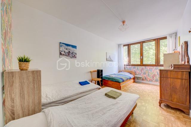 Appartement - 97 m² - 5 pièces