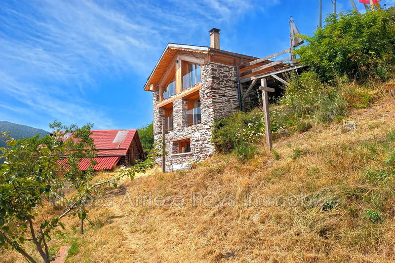 Maison - 156 m² - 6 pièces