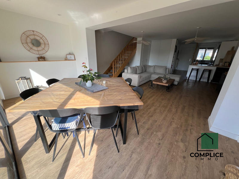 Maison - 108 m² - 6 pièces