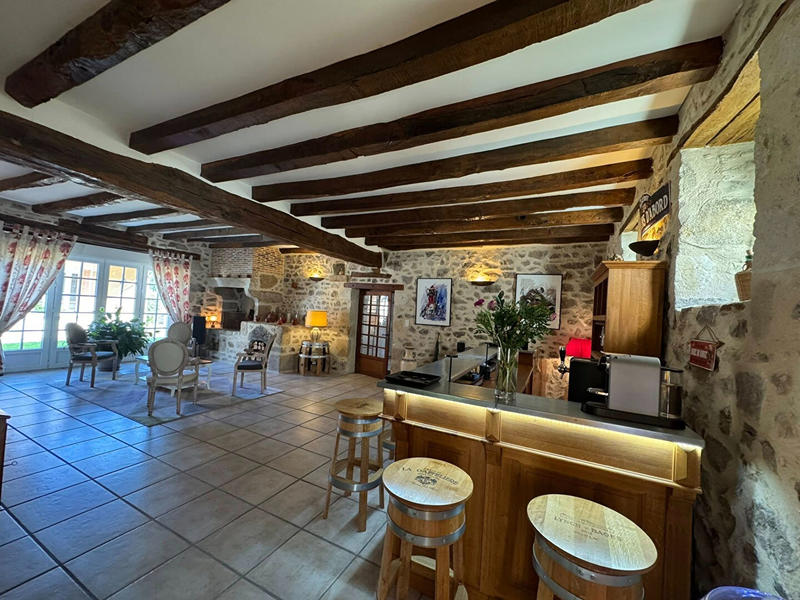 Moulin - 500 m² - 16 pièces