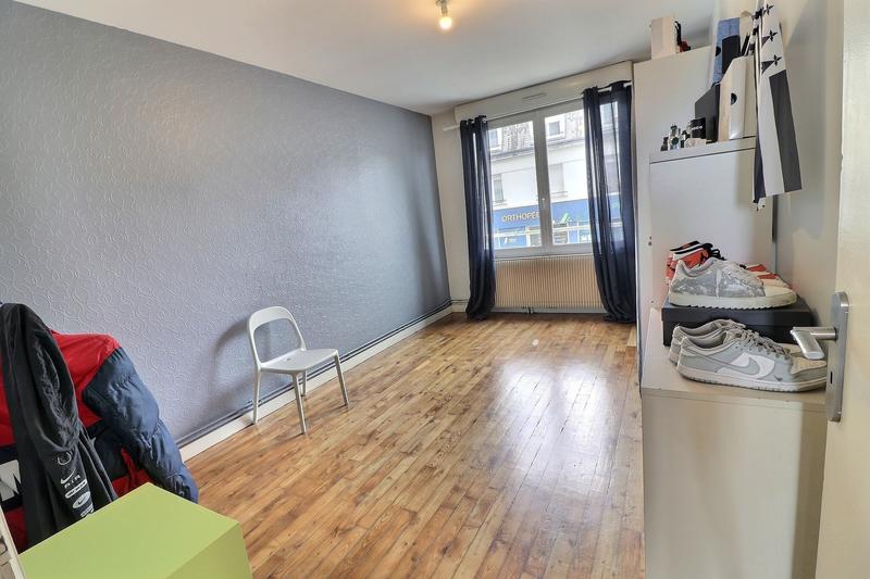 Appartement - 99 m² - 5 pièces