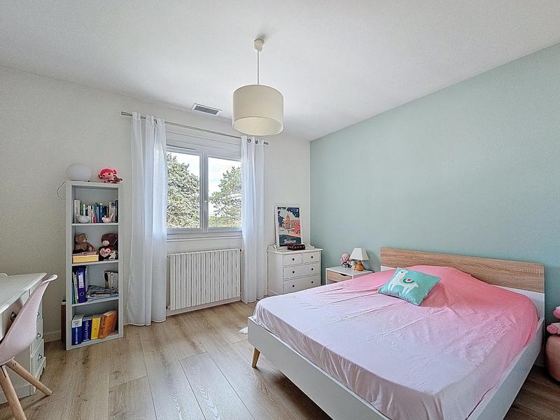 Maison traditionnelle - 157 m² - 6 pièces