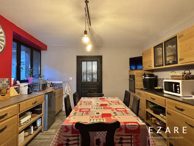 Maison - 231 m² - 8 pièces