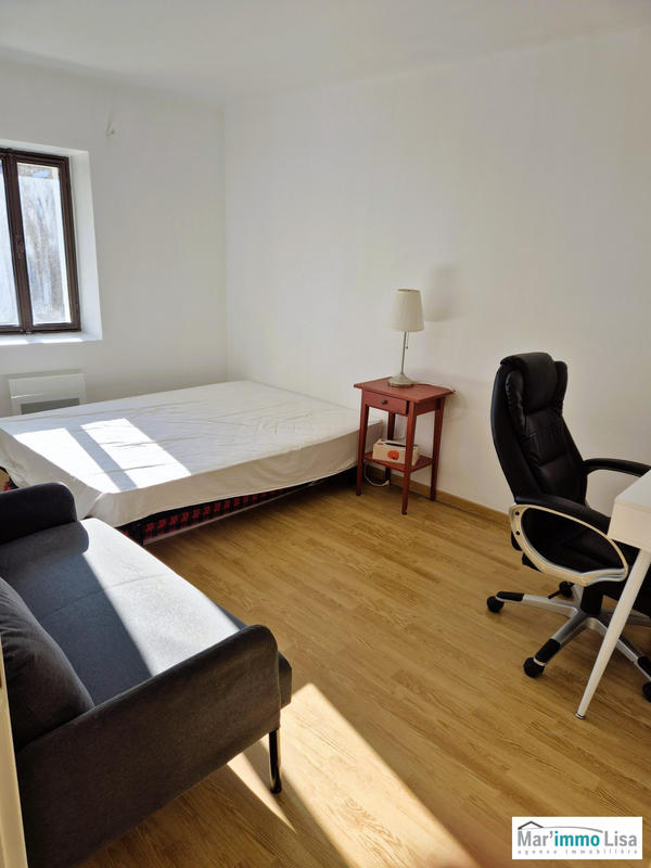 Maison traditionnelle - 76 m² - 4 pièces