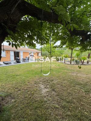 Maison - 99 m² - 6 pièces